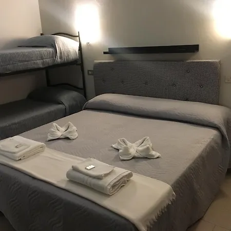 Rubicone ホテル 2*